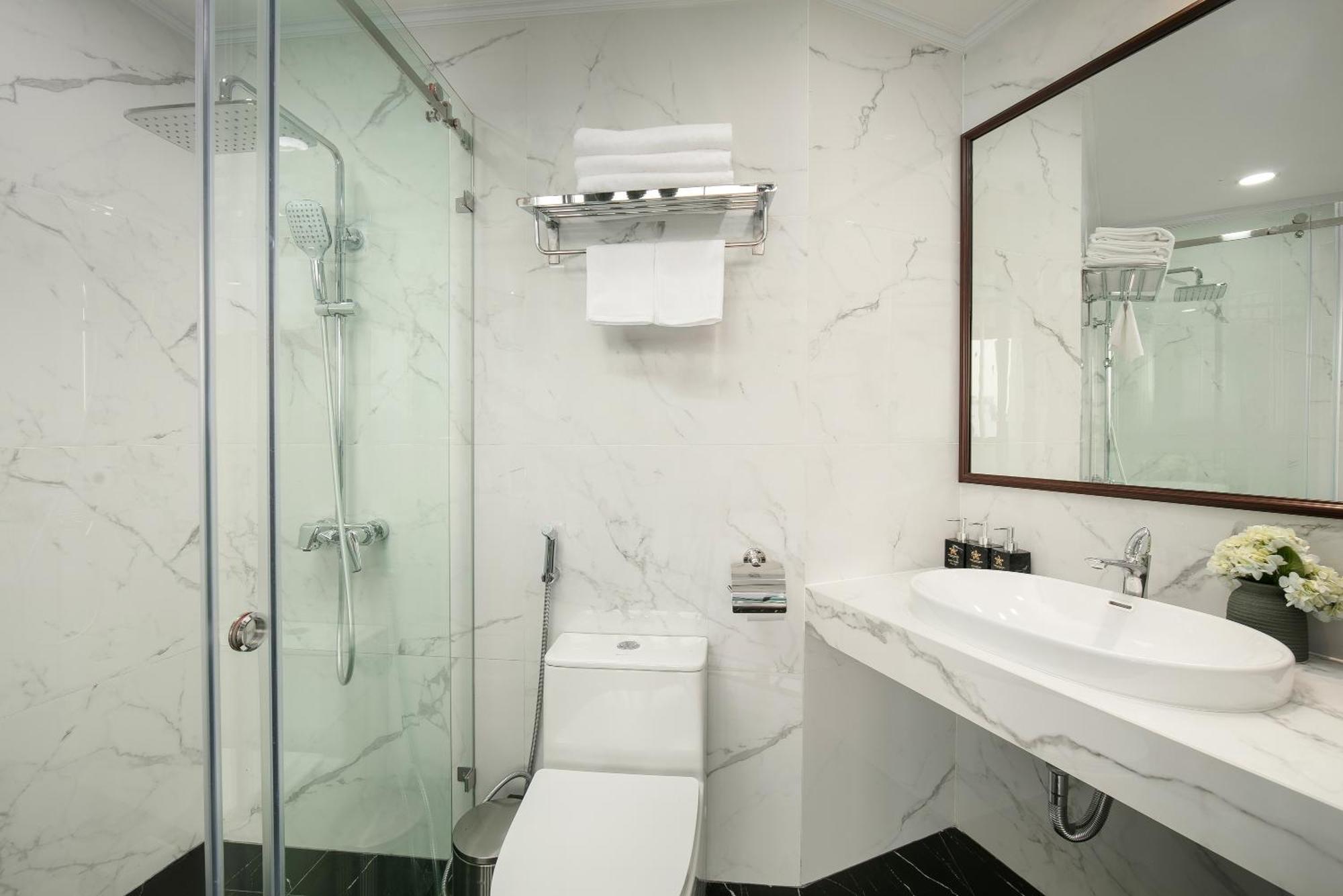 Hanoi Plaza Suite Hotel & Spa Zewnętrze zdjęcie
